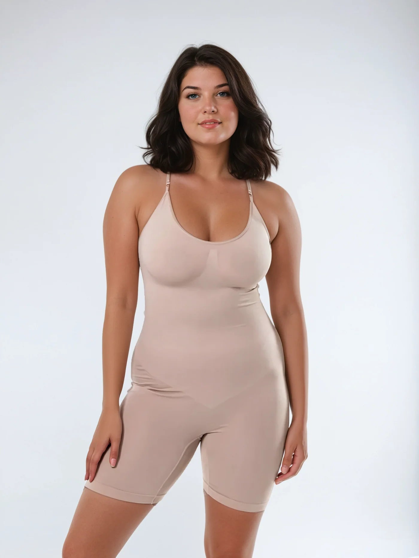Be You Stephanie - Shaping-Bodyshort mit Spaghettiträgern