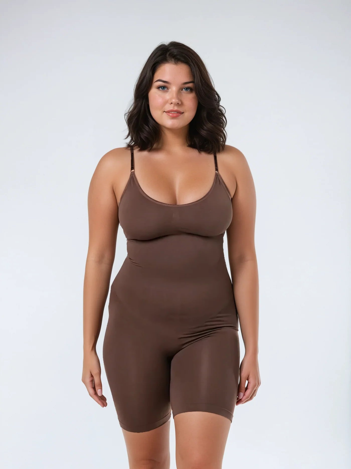 Be You Stephanie - Shaping-Bodyshort mit Spaghettiträgern